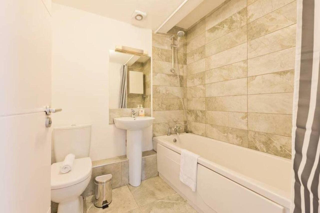 Appartement Guestready - Bright 2Br Flat Near Dublin Castle Extérieur photo